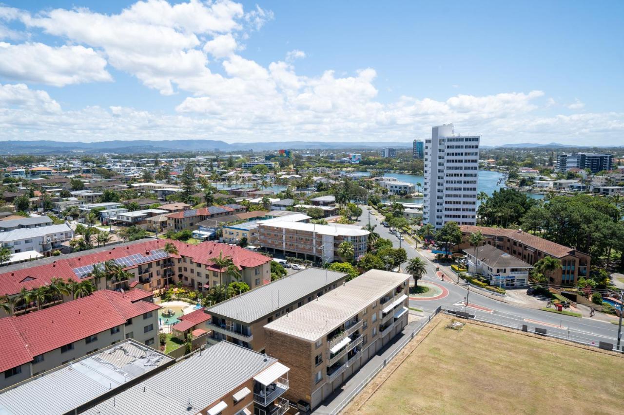 Large Surfers Paradise Apartment With Fantastic Views Gold Coast Bagian luar foto
